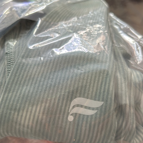 Fabletics Tyedye high-waisted Leggings - Sage Gray Solar Dye 7/8 - Picture 3 of 5